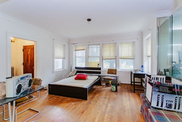 5129 W George Avenue, Chicago, IL 60641