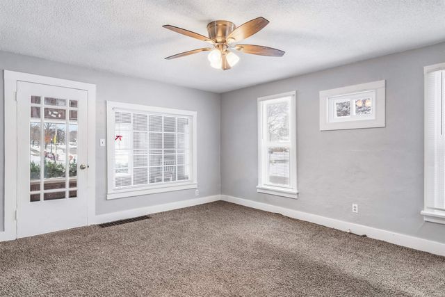 558 N Riley Street, Kendallville, IN 46755