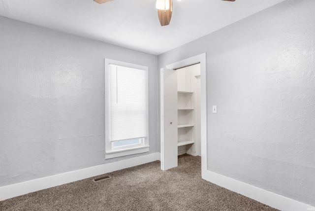 558 N Riley Street, Kendallville, IN 46755