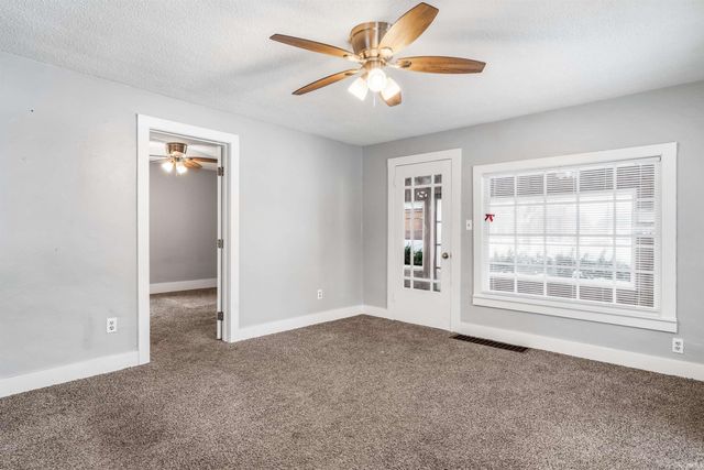 558 N Riley Street, Kendallville, IN 46755