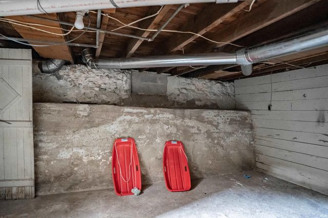 558 N Riley Street, Kendallville, IN 46755