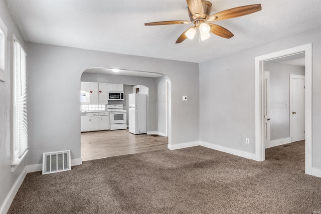 558 N Riley Street, Kendallville, IN 46755