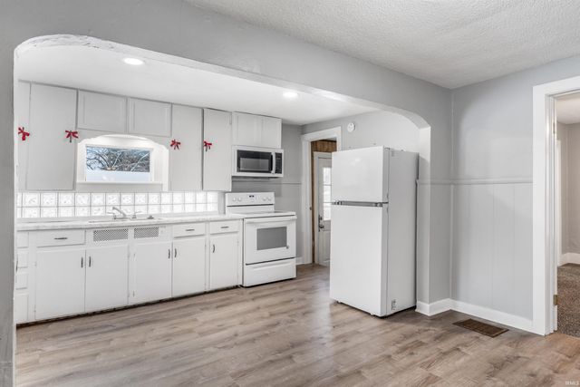 558 N Riley Street, Kendallville, IN 46755