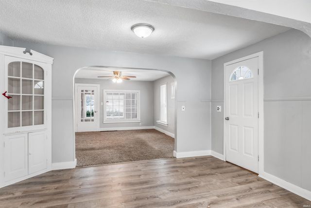 558 N Riley Street, Kendallville, IN 46755