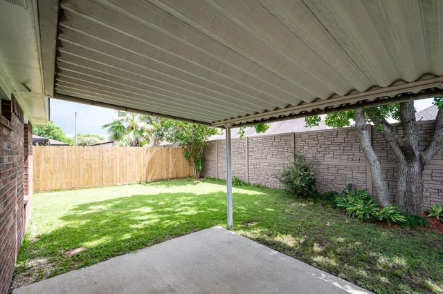 4705 Meadowood Drive, Baytown, TX 77521