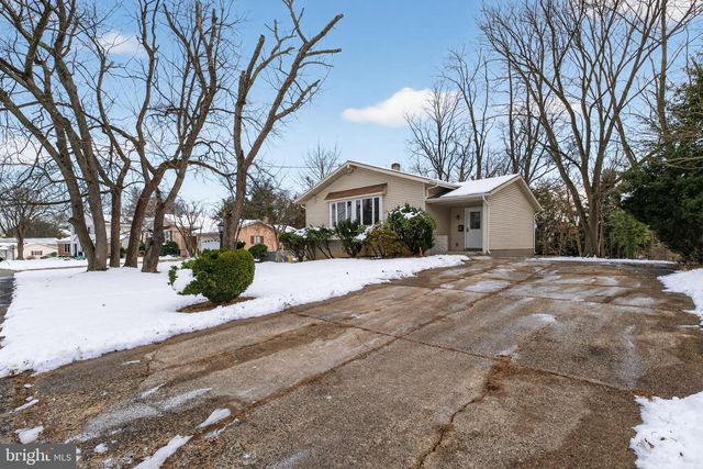 504 WELLFLEET RD, Cinnaminson, NJ 08077