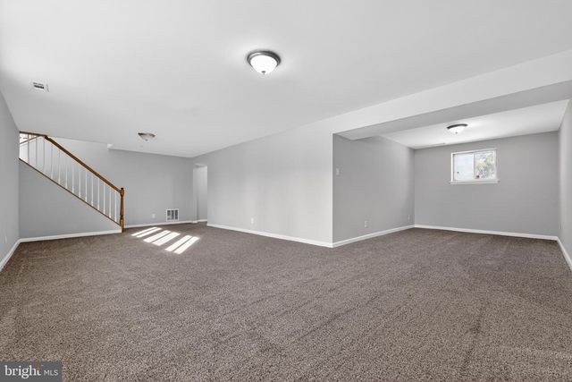 504 WELLFLEET RD, Cinnaminson, NJ 08077