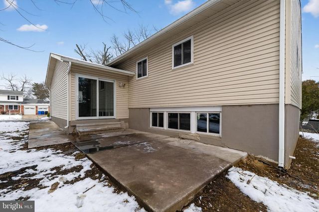 504 WELLFLEET RD, Cinnaminson, NJ 08077