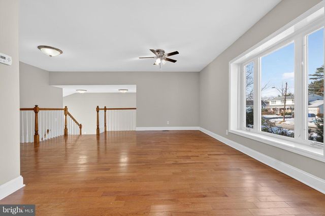 504 WELLFLEET RD, Cinnaminson, NJ 08077