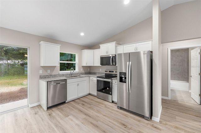21812 SW RAINBOW LAKES BOULEVARD, Dunnellon, FL 34431
