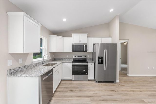 21812 SW RAINBOW LAKES BOULEVARD, Dunnellon, FL 34431