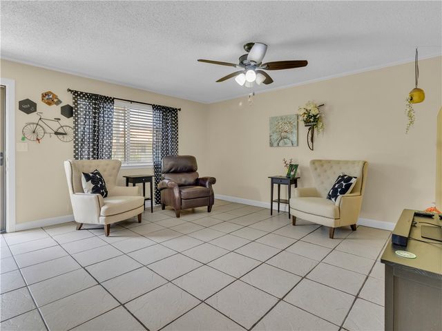 2052 Hidden Lake Ave, Corpus Christi, TX 78412