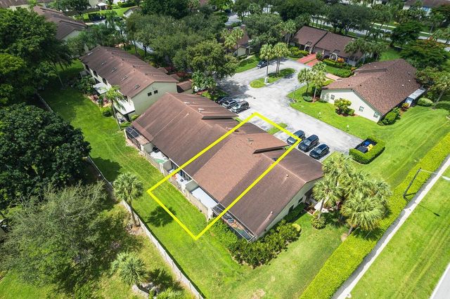 23284 SW 53rd Avenue D, Boca Raton, FL 33433
