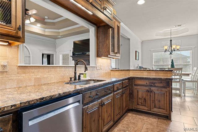 13468 Maple Leaf, Northport, AL 35475