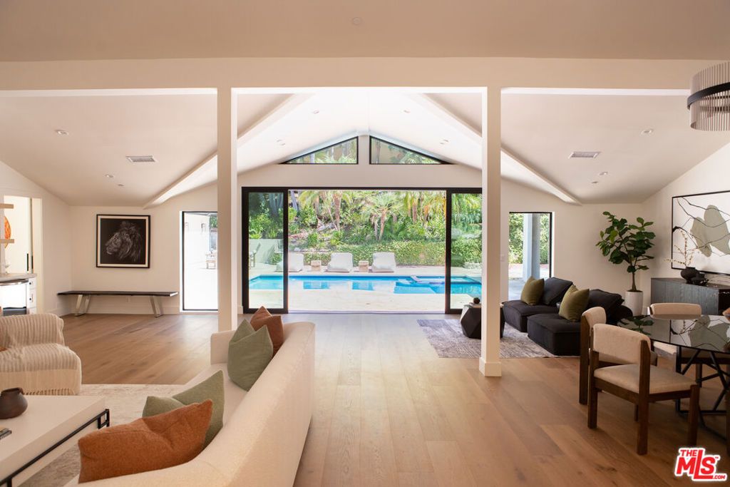 3436 Longridge Avenue, Sherman Oaks, CA 91423 — exterior