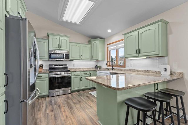 W5609 JOCHMANN DRIVE, Appleton, WI 54915