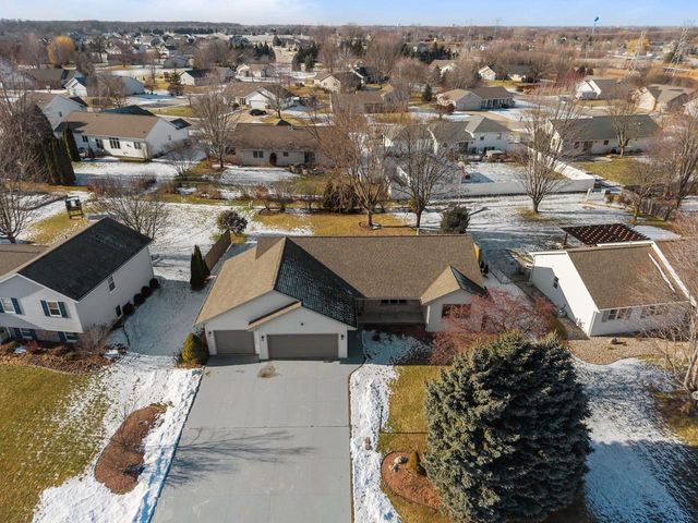 W5609 JOCHMANN DRIVE, Appleton, WI 54915