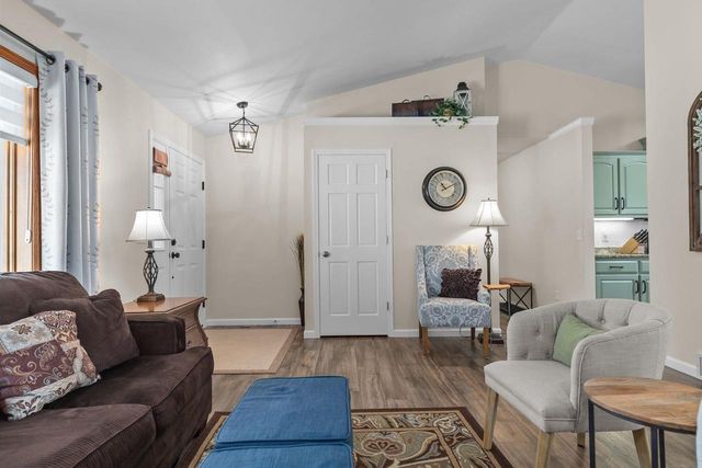 W5609 JOCHMANN DRIVE, Appleton, WI 54915