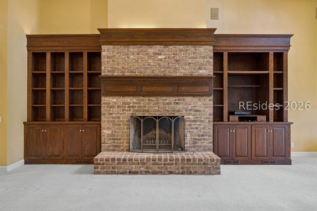 11 Retreat Dr, Bluffton, SC 29910