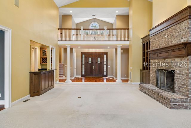 11 Retreat Dr, Bluffton, SC 29910