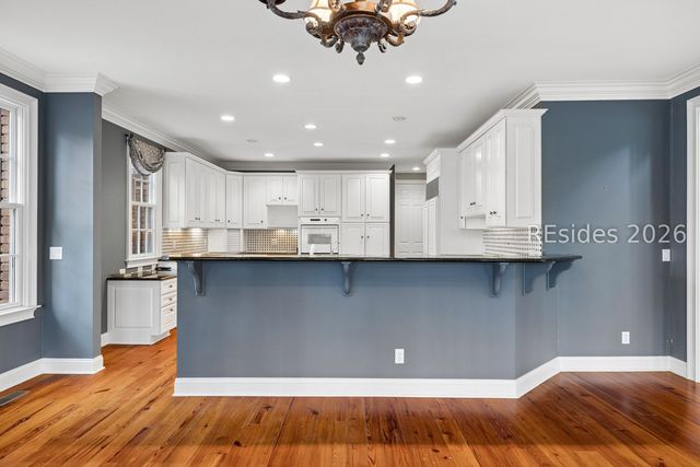 11 Retreat Dr, Bluffton, SC 29910