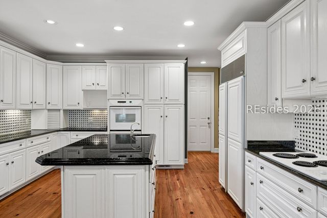 11 Retreat Dr, Bluffton, SC 29910