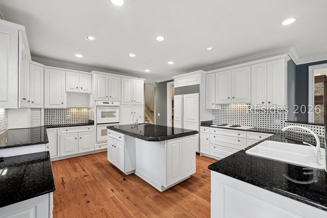 11 Retreat Dr, Bluffton, SC 29910