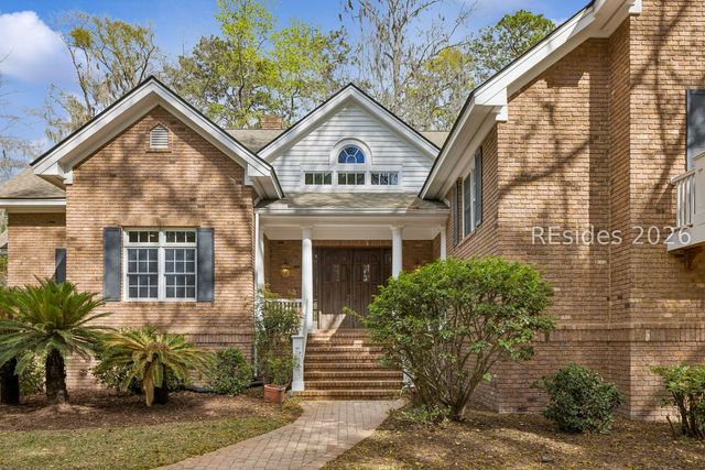 11 Retreat Dr, Bluffton, SC 29910