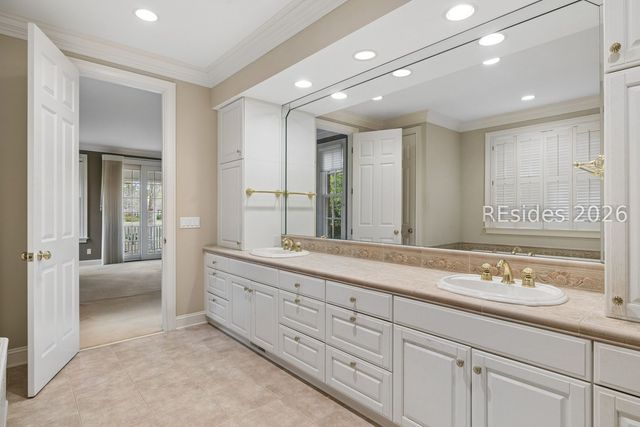 11 Retreat Dr, Bluffton, SC 29910