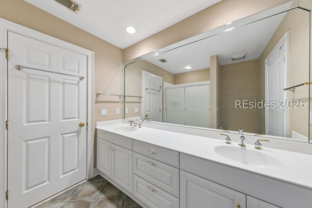 11 Retreat Dr, Bluffton, SC 29910