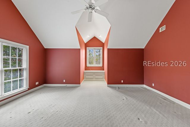 11 Retreat Dr, Bluffton, SC 29910