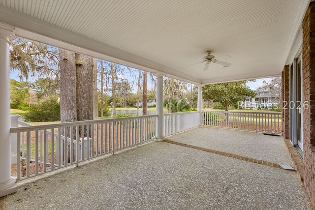 11 Retreat Dr, Bluffton, SC 29910