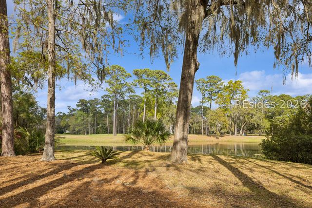 11 Retreat Dr, Bluffton, SC 29910