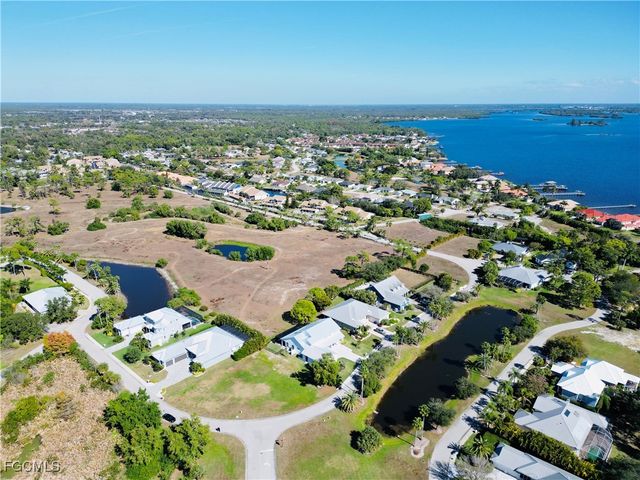 6057 Marsh Point LN, North Fort Myers, FL 33917