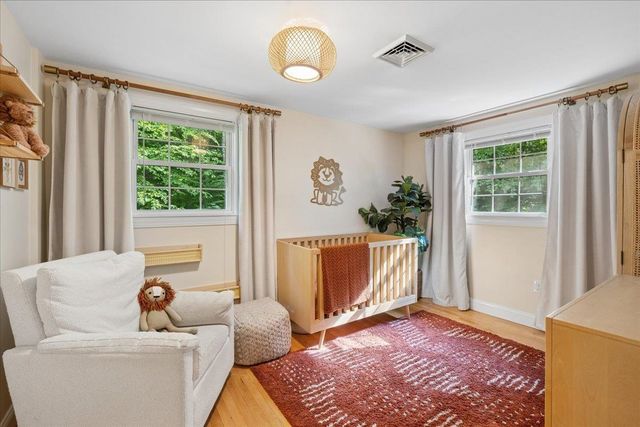 2 Carroll Circle, Derry, NH 03038