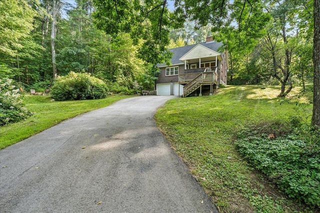 2 Carroll Circle, Derry, NH 03038