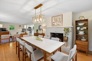 2 Carroll Circle, Derry, NH 03038