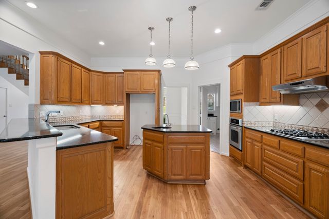2113 Valley View Drive, Cedar Hill, TX 75104