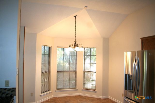 302 Blackfoot Drive, Harker Heights, TX 76548