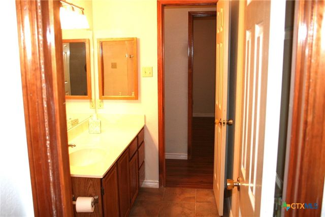 302 Blackfoot Drive, Harker Heights, TX 76548