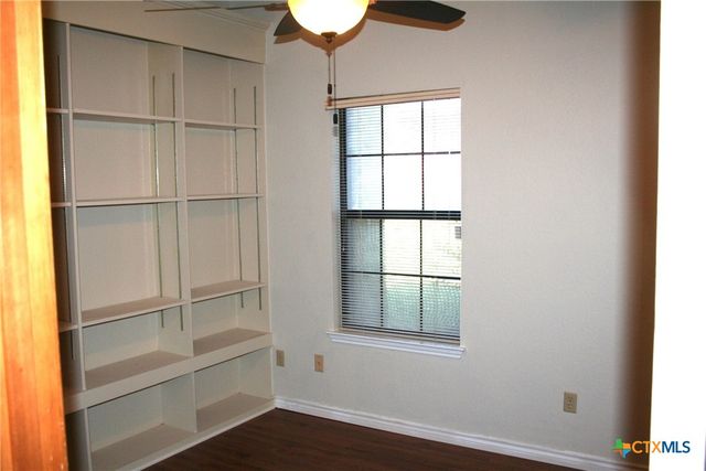 302 Blackfoot Drive, Harker Heights, TX 76548