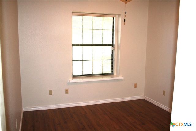 302 Blackfoot Drive, Harker Heights, TX 76548