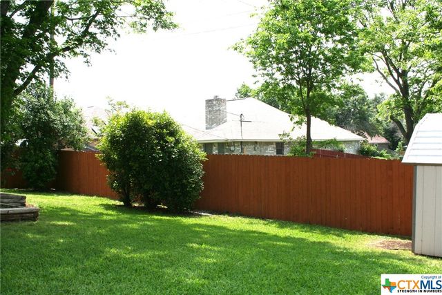 302 Blackfoot Drive, Harker Heights, TX 76548