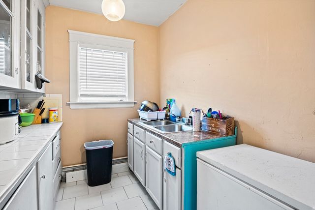 65 Green Avenue, Southbridge, MA 01550