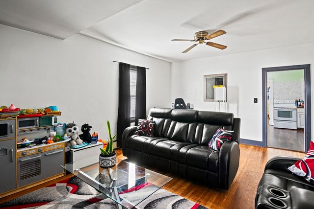 65 Green Avenue, Southbridge, MA 01550