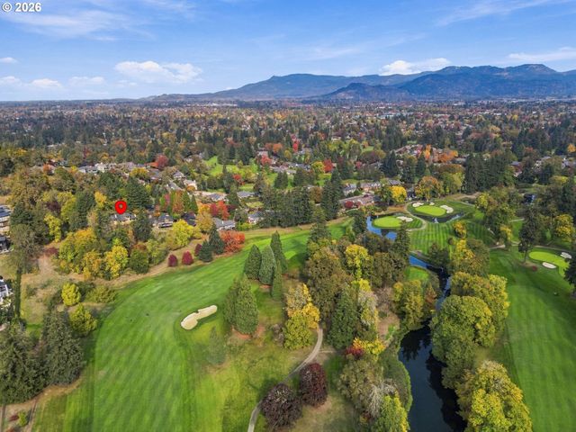 541 SPYGLASS Dr, Eugene, OR 97401