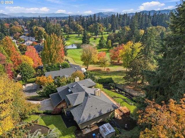 541 SPYGLASS Dr, Eugene, OR 97401