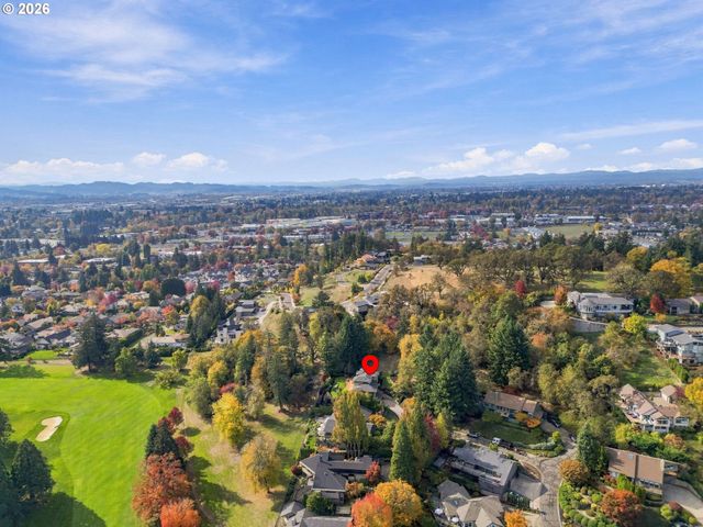 541 SPYGLASS Dr, Eugene, OR 97401