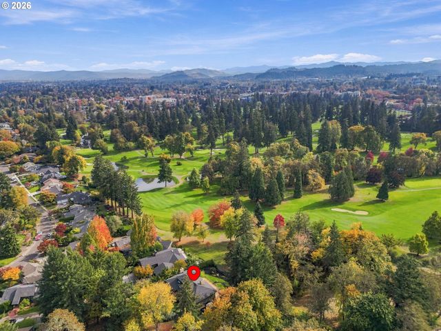 541 SPYGLASS Dr, Eugene, OR 97401