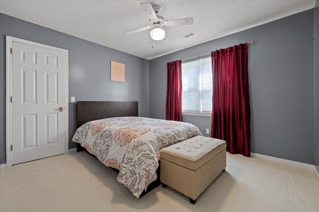 8324 Grinder Creek Place, Chattanooga, TN 37421
